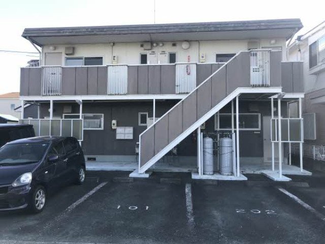 前面道路含む外観