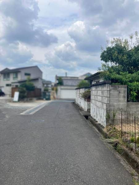 前面道路含む外観