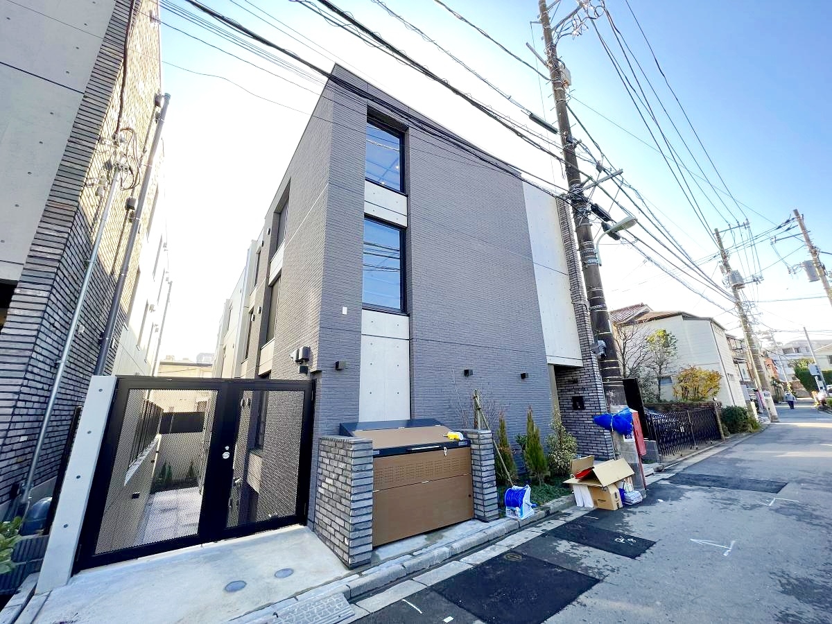 お部屋探しは株式会社 タウンハウジング までお気軽にお問合せ下さい。
クレジットカード決済・首都圏を中心直営143店舗 仲介件数全国2位の豊富な実績!諸費用・審査等・何でもご相談下さい。