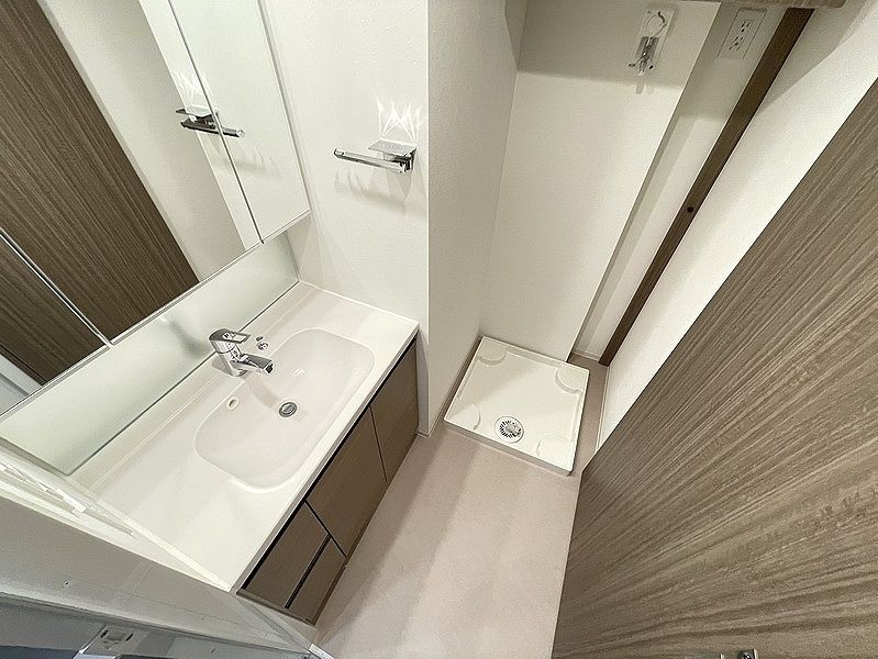 タウンハウジングレジデンス事業部 恵比寿店・赤坂店までお問合せ下さい。