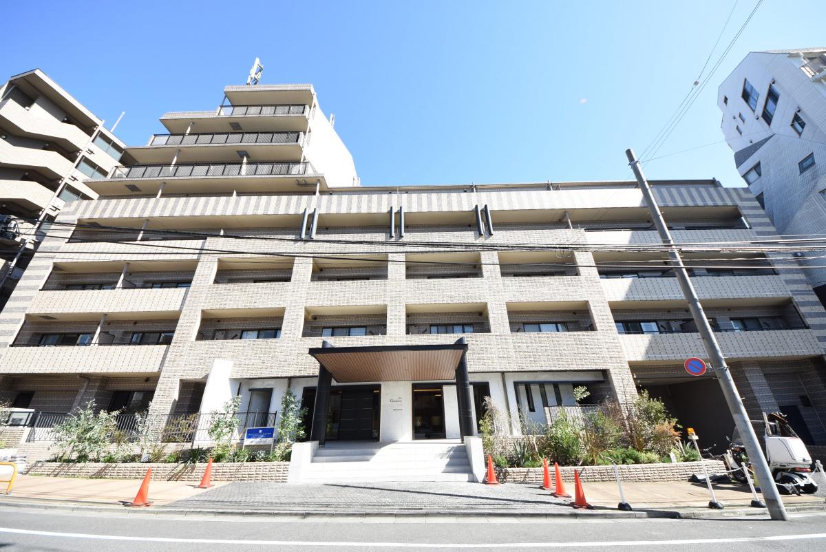 タウンハウジングレジデンス事業部 恵比寿店・赤坂店までお問合せ下さい。