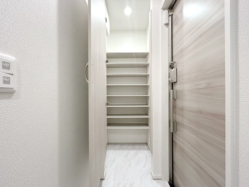 お部屋探しは株式会社 タウンハウジング までお気軽にお問合せ下さい。
クレジットカード決済・首都圏を中心直営143店舗 仲介件数全国2位の豊富な実績!諸費用・審査等・何でもご相談下さい。