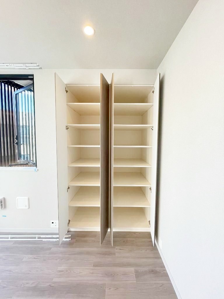 お部屋探しは株式会社 タウンハウジング までお気軽にお問合せ下さい。
クレジットカード決済・首都圏を中心直営143店舗 仲介件数全国2位の豊富な実績!諸費用・審査等・何でもご相談下さい。