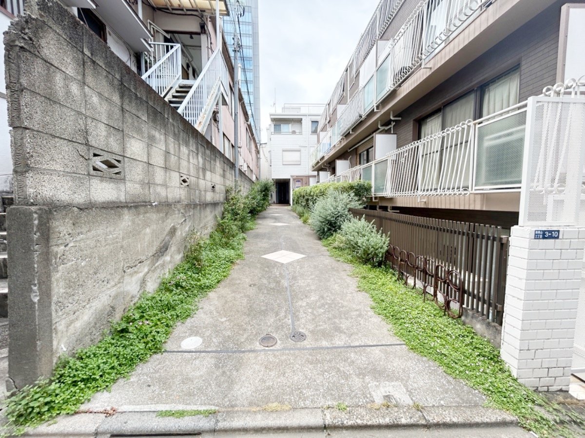 部屋探しは株式会社 タウンハウジング までお気軽にお問合せ下さい。
クレジットカード決済・首都圏を中心直営143店舗 仲介件数全国2位の豊富な実績!諸費用・審査等・何でもご相談下さい。