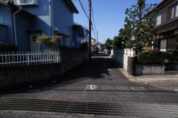 前面道路含む外観