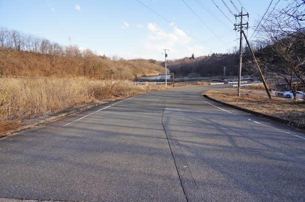 前面道路含む外観
