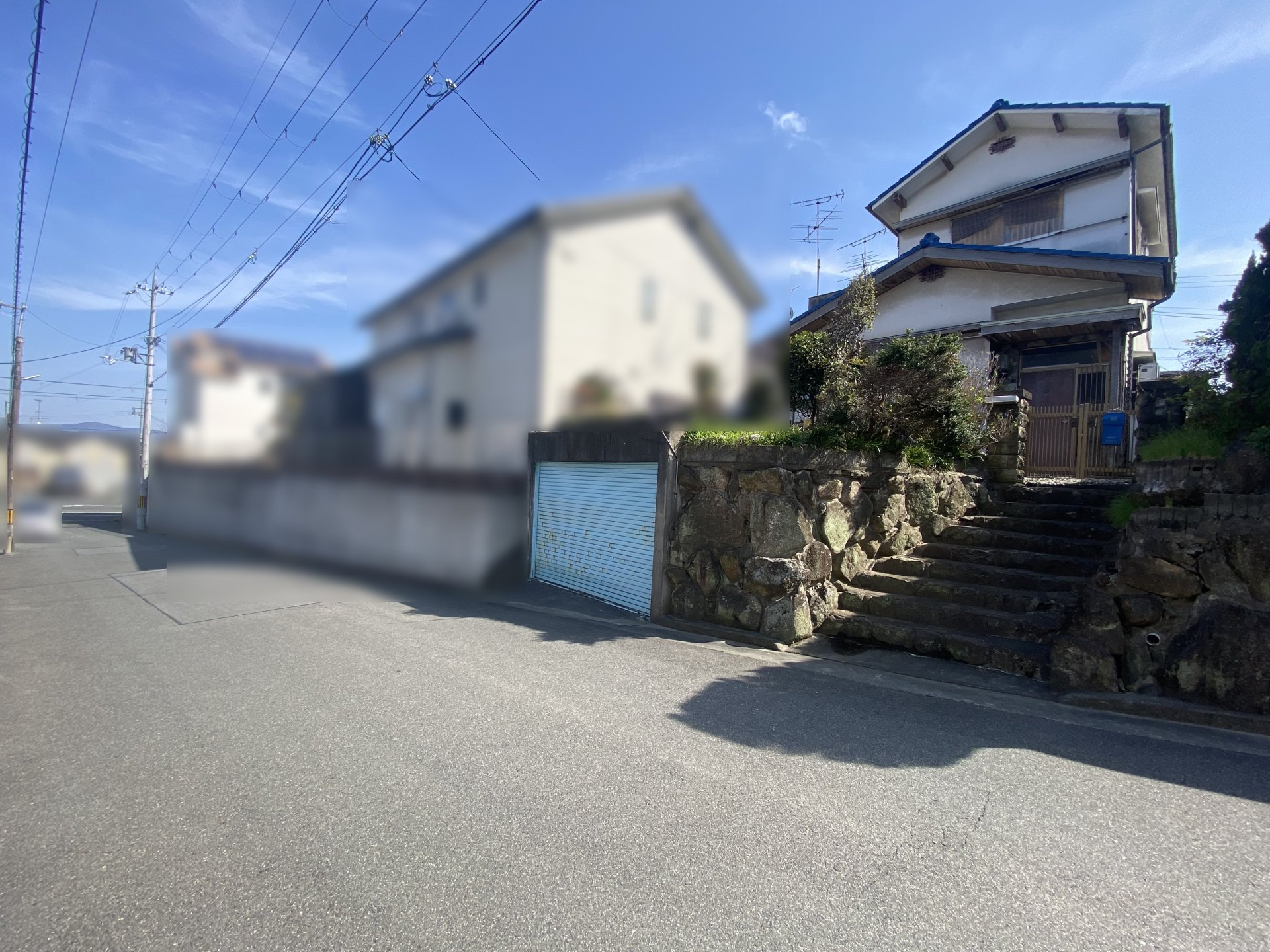 前面道路含む外観