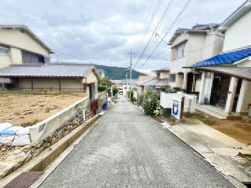 前面道路含む外観