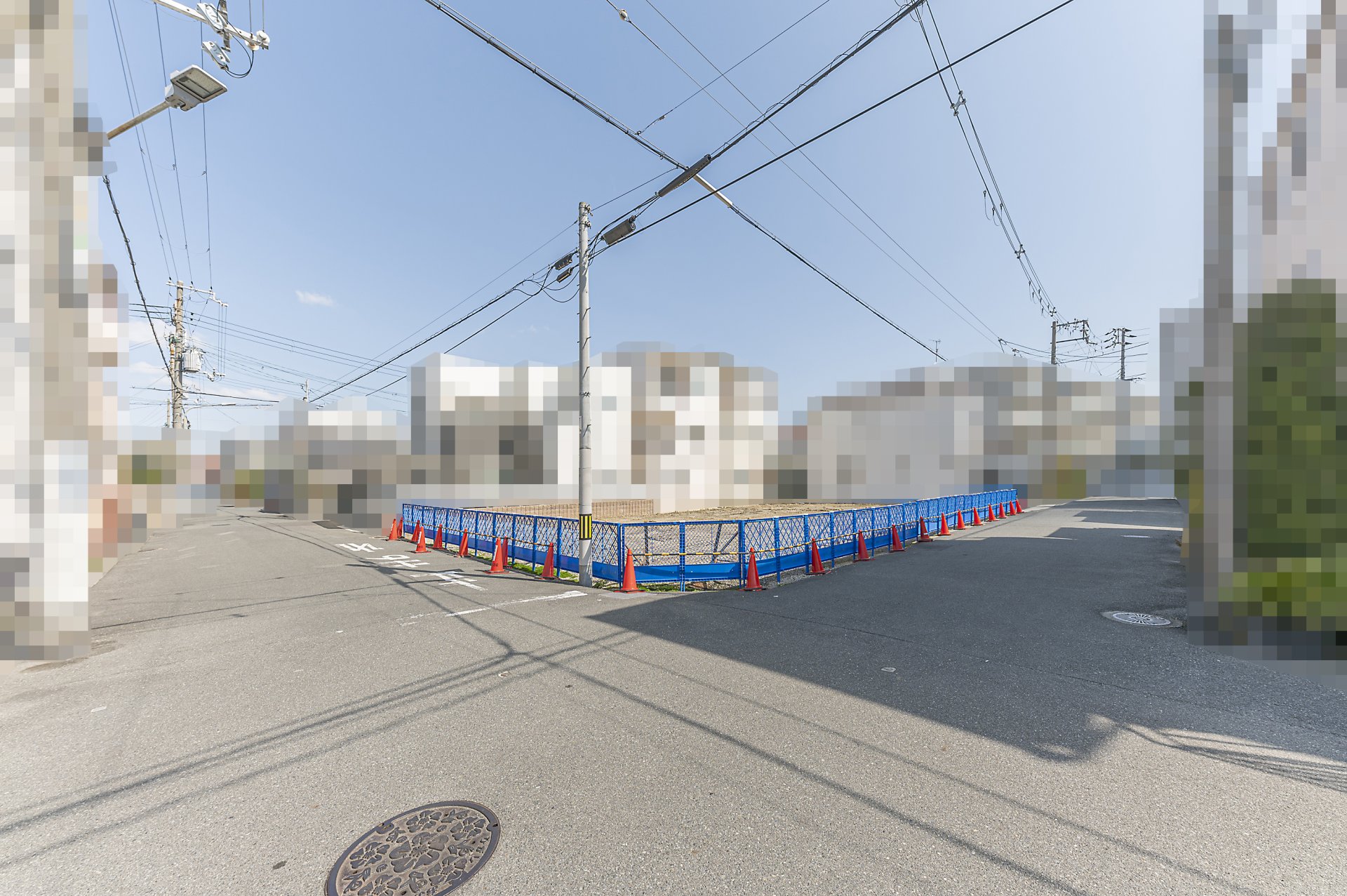 前面道路含む外観