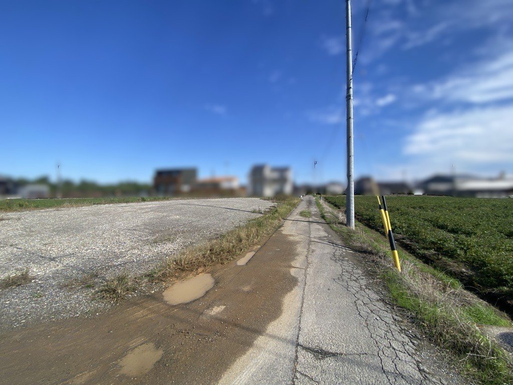 前面道路含む外観