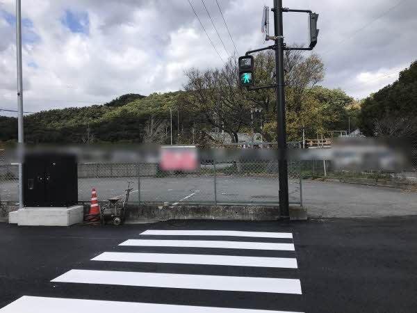 前面道路含む外観