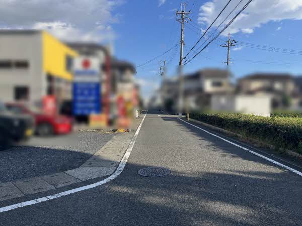 前面道路含む外観