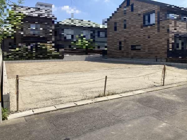 前面道路含む外観