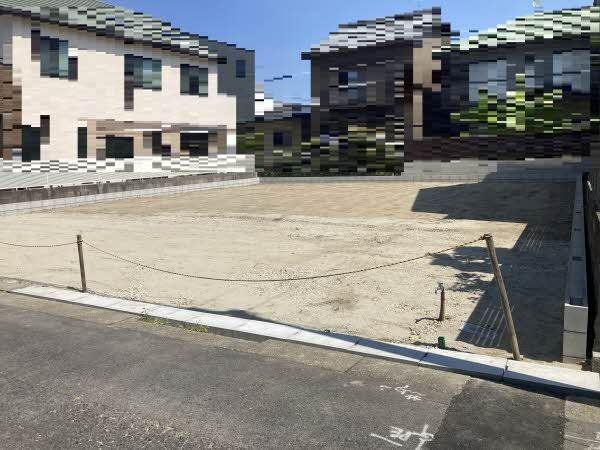 前面道路含む外観