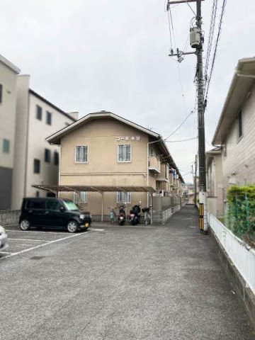 前面道路含む外観