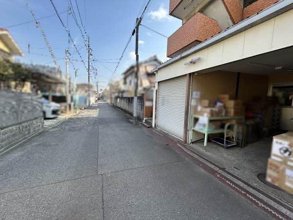 前面道路含む外観