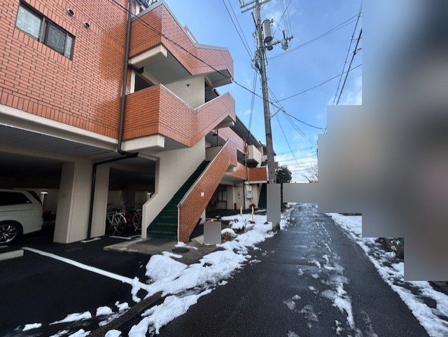 前面道路含む外観