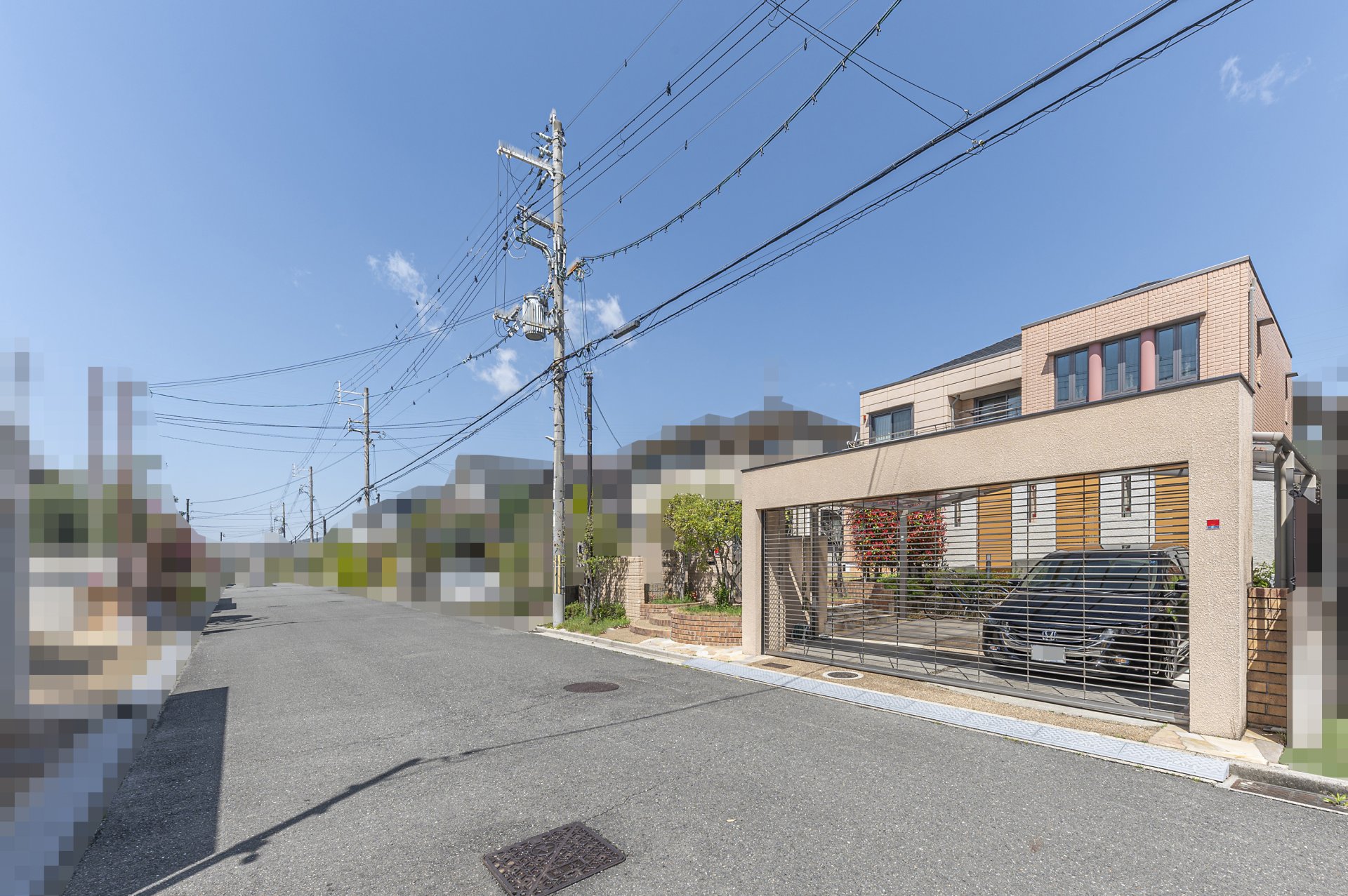 前面道路含む外観