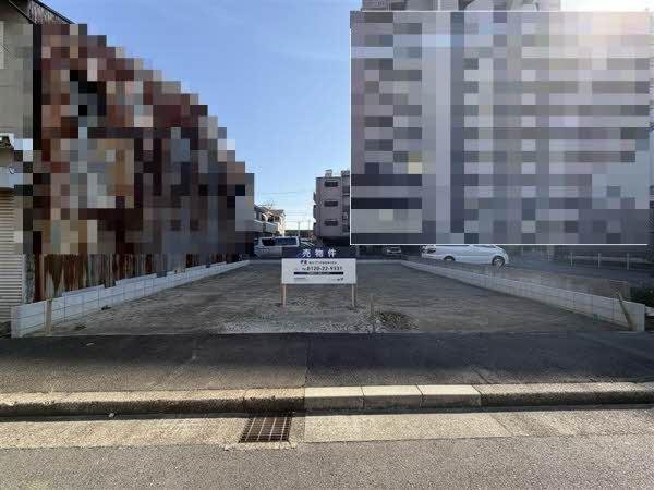 前面道路含む外観