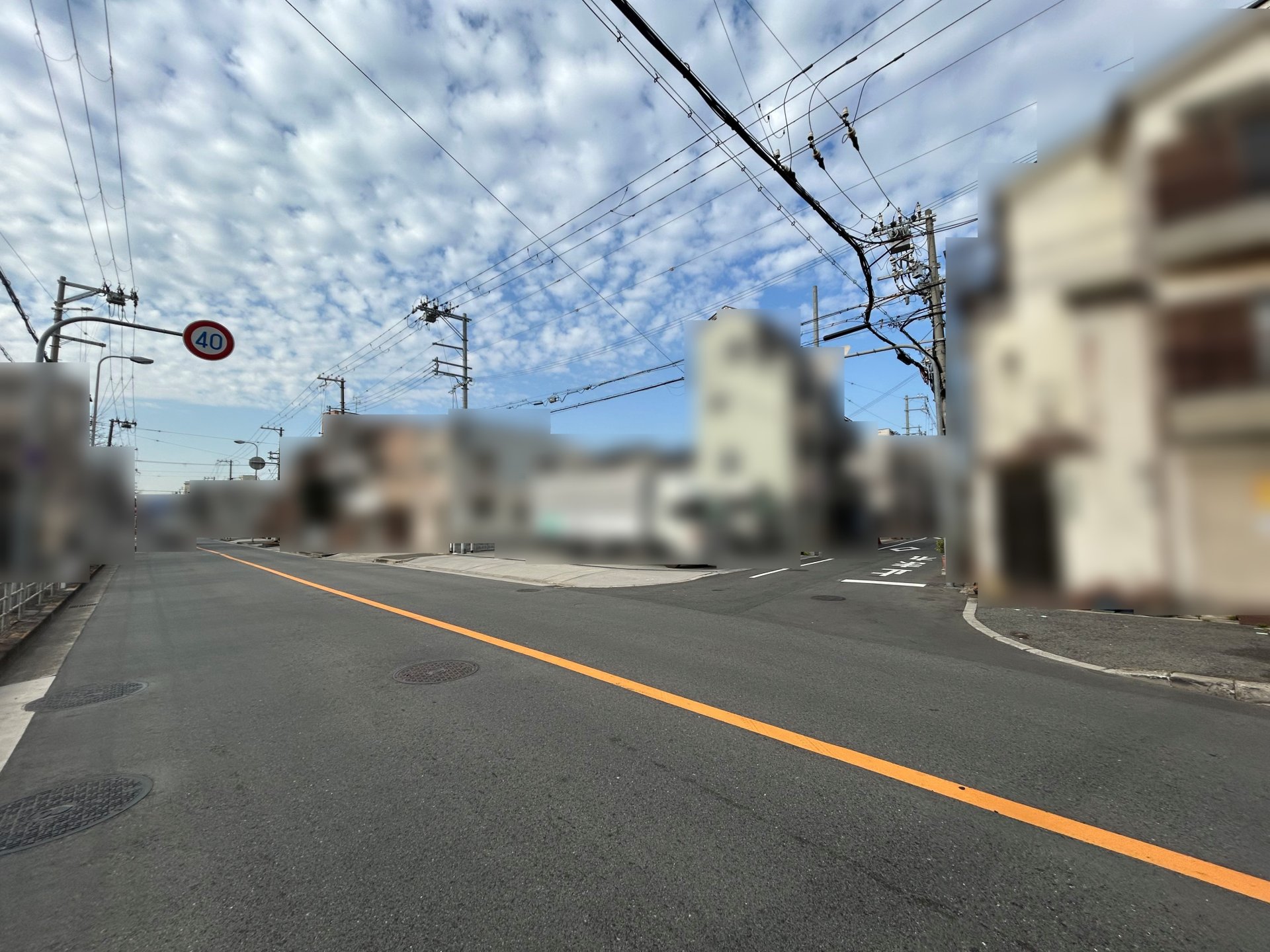 前面道路含む外観