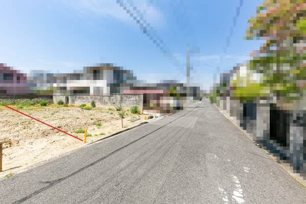 前面道路含む外観