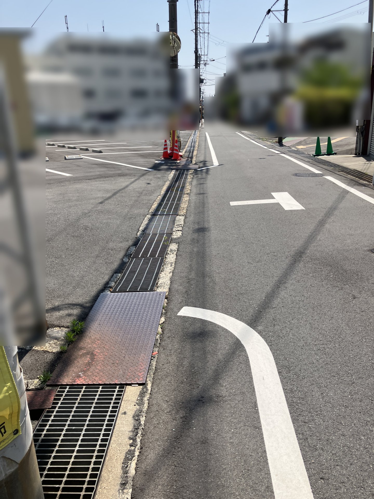 前面道路含む外観