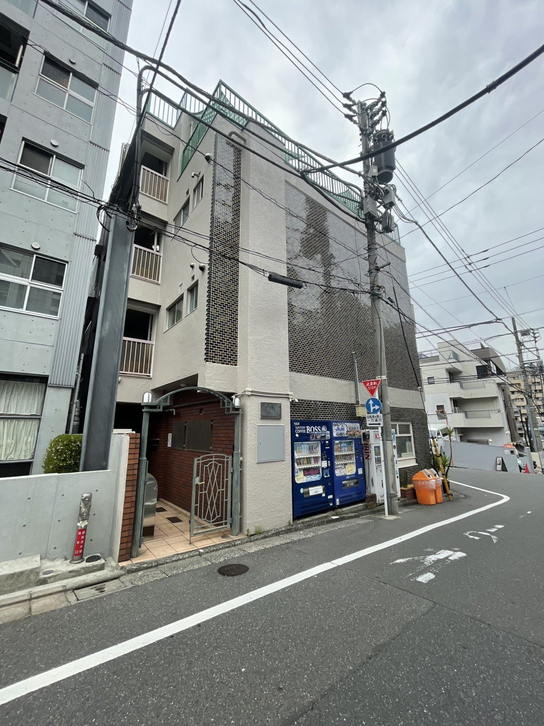 お部屋探しは株式会社 タウンハウジング までお気軽にお問合せ下さい。
クレジットカード決済・首都圏を中心直営143店舗 仲介件数全国2位の豊富な実績!諸費用・審査等・何でもご相談下さい。