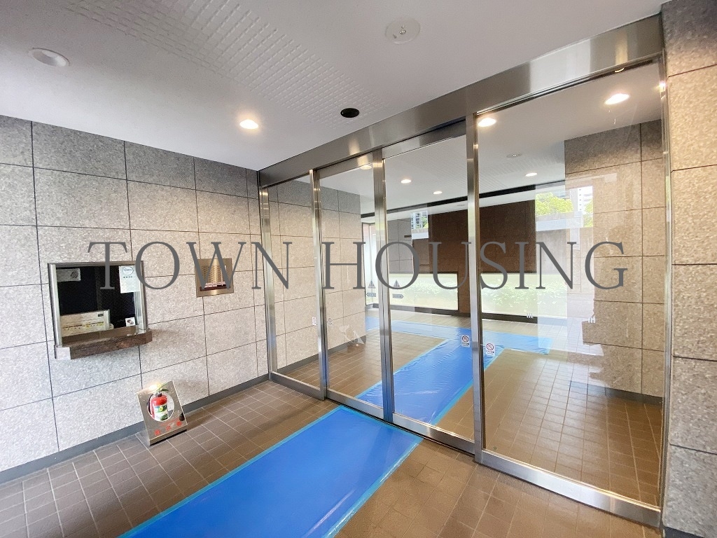 部屋探しは株式会社 タウンハウジング までお気軽にお問合せ下さい。
クレジットカード決済・首都圏を中心直営143店舗 仲介件数全国2位の豊富な実績!諸費用・審査等・何でもご相談下さい。