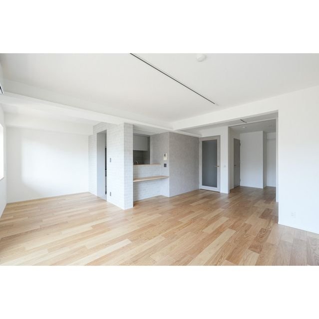 お部屋探しは株式会社 タウンハウジング までお気軽にお問合せ下さい。
クレジットカード決済・首都圏を中心直営143店舗 仲介件数全国2位の豊富な実績!諸費用・審査等・何でもご相談下さい。