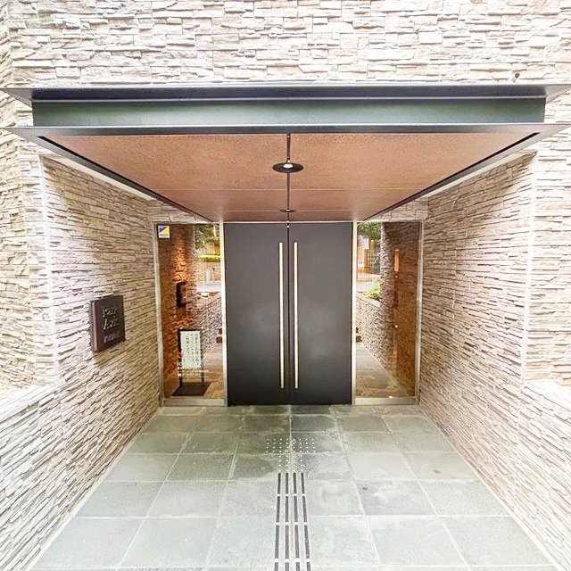 部屋探しは株式会社 タウンハウジング までお気軽にお問合せ下さい。
クレジットカード決済・首都圏を中心直営143店舗 仲介件数全国2位の豊富な実績!諸費用・審査等・何でもご相談下さい。