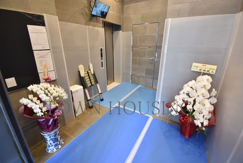 部屋探しは株式会社 タウンハウジング までお気軽にお問合せ下さい。
クレジットカード決済・首都圏を中心直営143店舗 仲介件数全国2位の豊富な実績!諸費用・審査等・何でもご相談下さい。