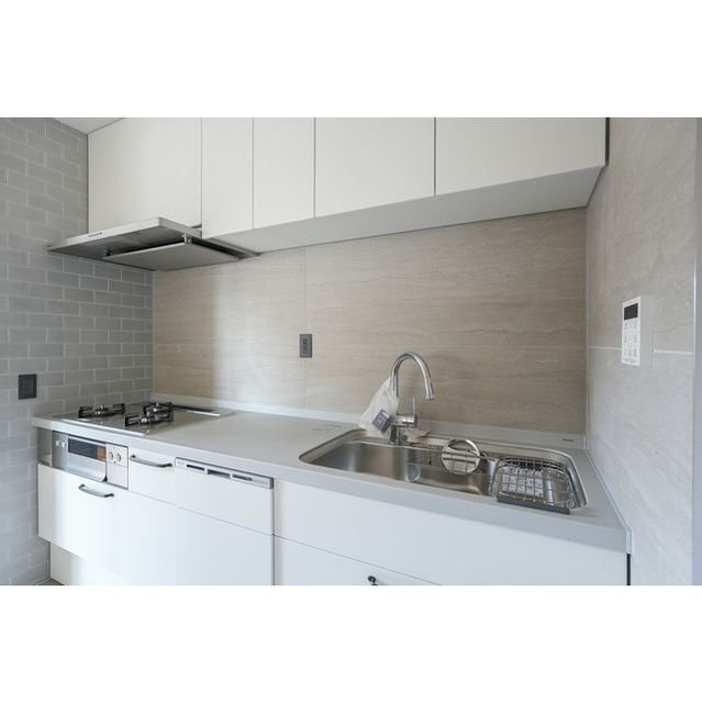 お部屋探しは株式会社 タウンハウジング までお気軽にお問合せ下さい。
クレジットカード決済・首都圏を中心直営143店舗 仲介件数全国2位の豊富な実績!諸費用・審査等・何でもご相談下さい。