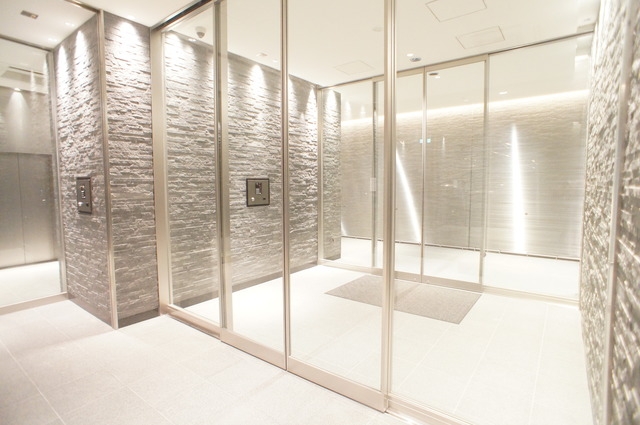 お問合せは(株)タウンハウジングレジデンス事業部 赤坂店・恵比寿店までお問合せ下さい。