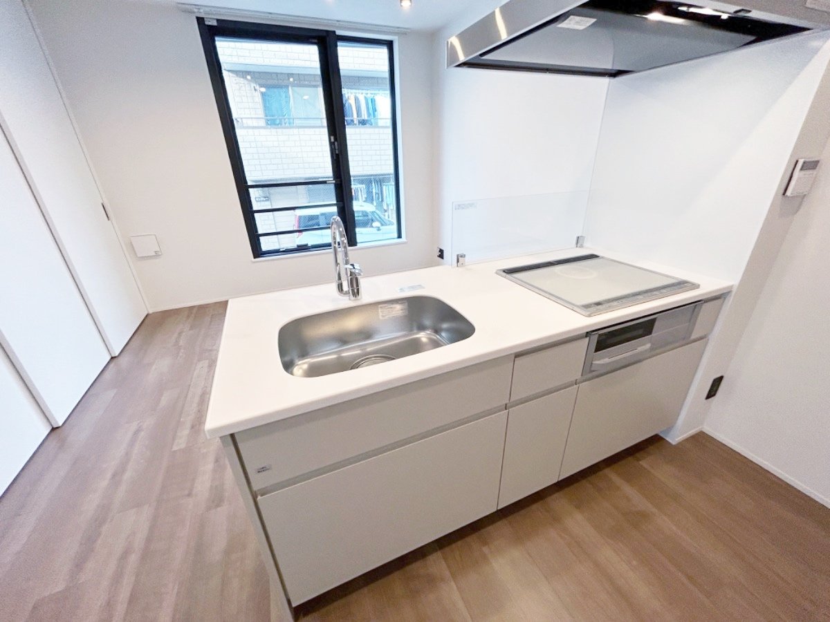 お部屋探しは株式会社 タウンハウジング までお気軽にお問合せ下さい。
クレジットカード決済・首都圏を中心直営143店舗 仲介件数全国2位の豊富な実績!諸費用・審査等・何でもご相談下さい。