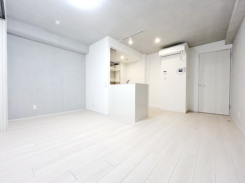 部屋探しは株式会社 タウンハウジング までお気軽にお問合せ下さい。
クレジットカード決済・首都圏を中心直営143店舗 仲介件数全国2位の豊富な実績!諸費用・審査等・何でもご相談下さい。