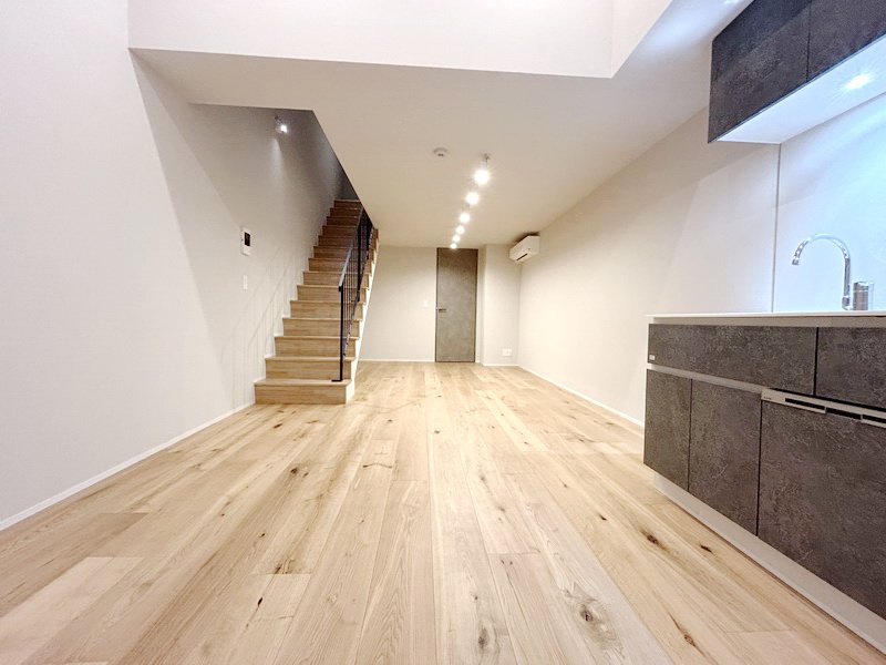 お部屋探しは株式会社 タウンハウジング までお気軽にお問合せ下さい。
クレジットカード決済・首都圏を中心直営143店舗 仲介件数全国2位の豊富な実績!諸費用・審査等・何でもご相談下さい。