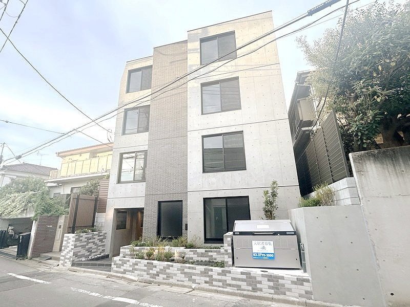 お部屋探しは株式会社 タウンハウジング までお気軽にお問合せ下さい。
クレジットカード決済・首都圏を中心直営143店舗 仲介件数全国2位の豊富な実績!諸費用・審査等・何でもご相談下さい。