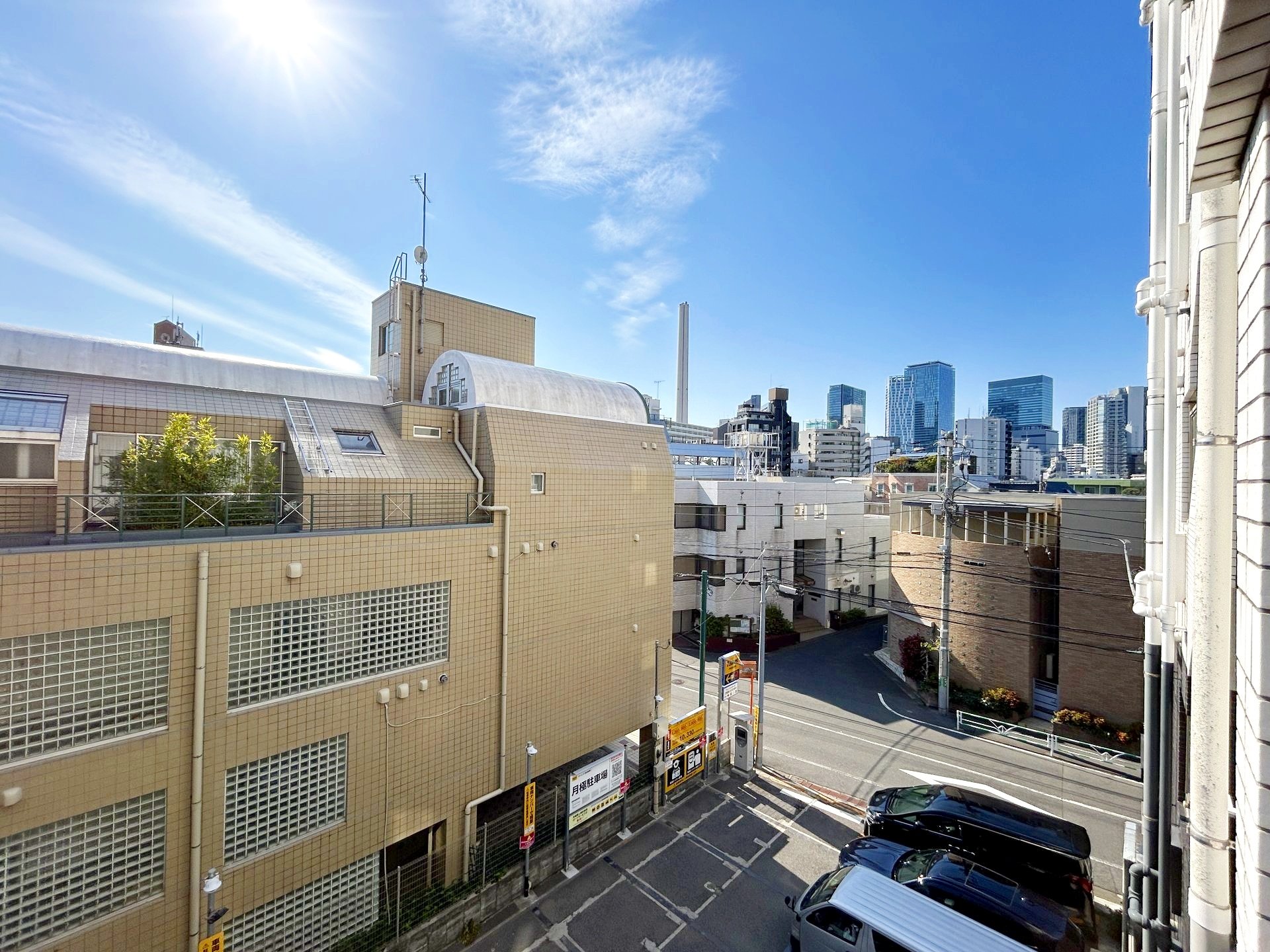 お部屋探しは株式会社 タウンハウジング までお気軽にお問合せ下さい。
クレジットカード決済・首都圏を中心直営143店舗 仲介件数全国2位の豊富な実績!諸費用・審査等・何でもご相談下さい。