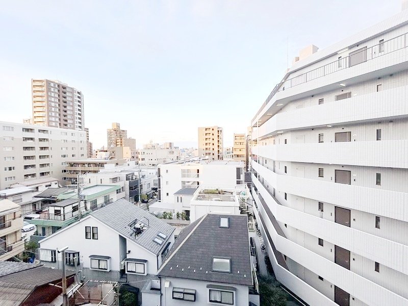 部屋探しは株式会社 タウンハウジング までお気軽にお問合せ下さい。
クレジットカード決済・首都圏を中心直営143店舗 仲介件数全国2位の豊富な実績!諸費用・審査等・何でもご相談下さい。