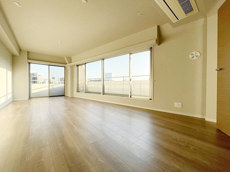 お問合せは(株)タウンハウジングレジデンス事業部 赤坂店・恵比寿店までお問合せ下さい。