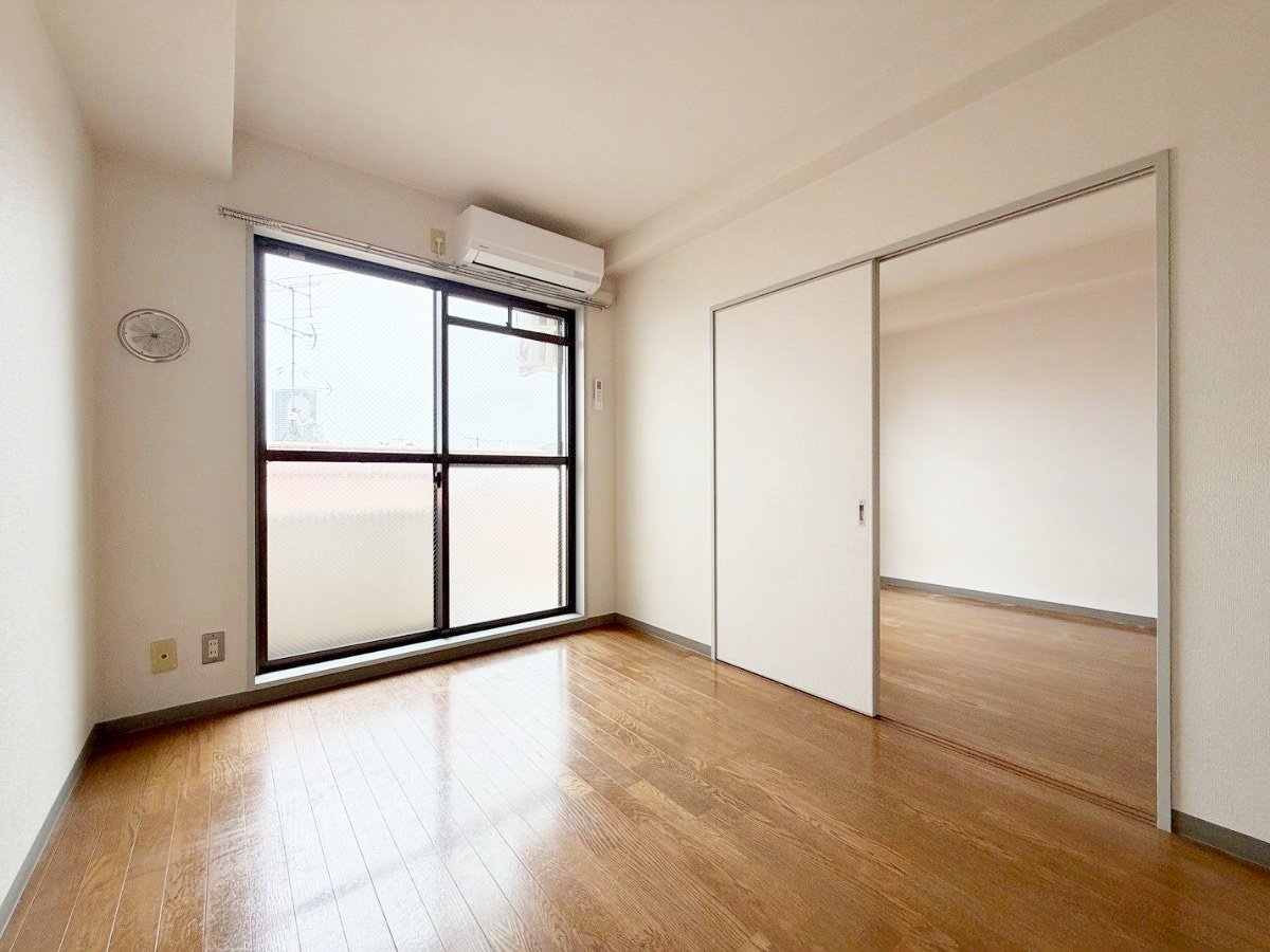 お部屋探しは株式会社 タウンハウジング までお気軽にお問合せ下さい。
クレジットカード決済・首都圏を中心直営143店舗 仲介件数全国2位の豊富な実績!諸費用・審査等・何でもご相談下さい。