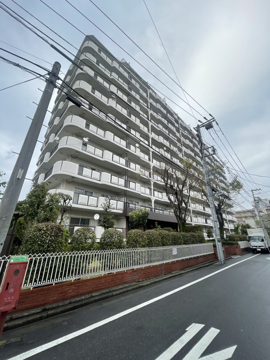 お部屋探しは株式会社 タウンハウジング までお気軽にお問合せ下さい。
クレジットカード決済・首都圏を中心直営143店舗 仲介件数全国2位の豊富な実績!諸費用・審査等・何でもご相談下さい。