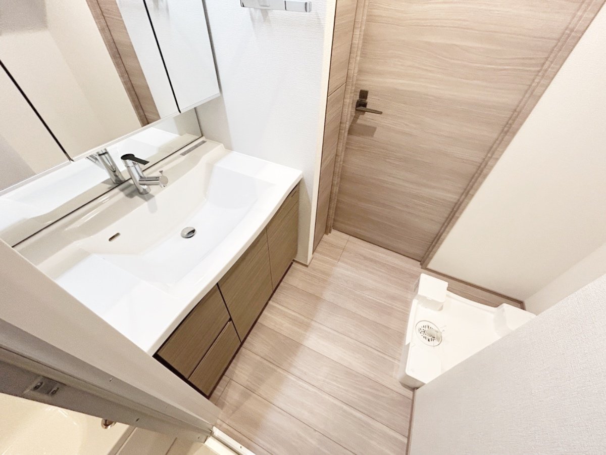 お部屋探しは株式会社 タウンハウジング までお気軽にお問合せ下さい。
クレジットカード決済・首都圏を中心直営143店舗 仲介件数全国2位の豊富な実績!諸費用・審査等・何でもご相談下さい。