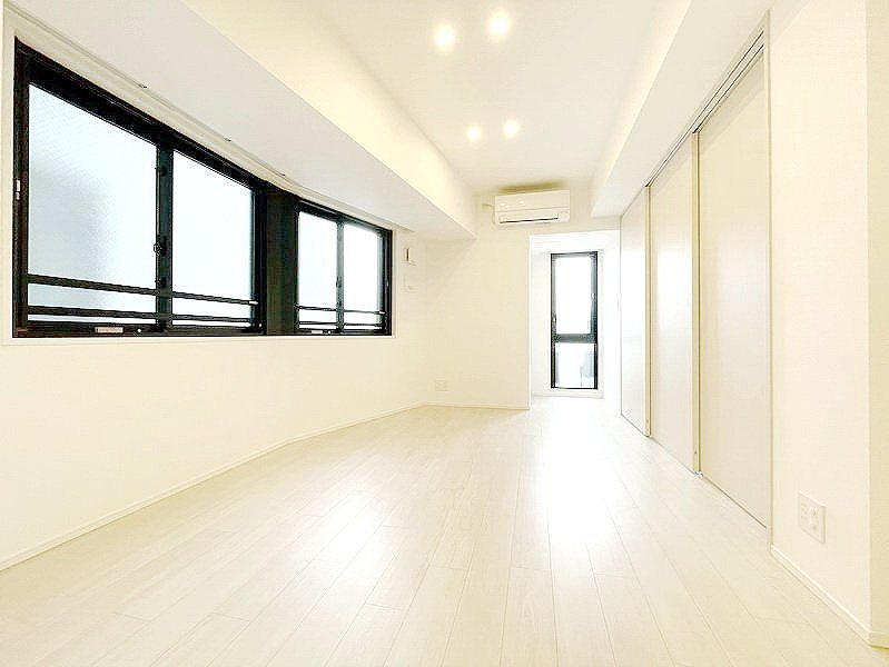 お部屋探しは株式会社 タウンハウジング までお気軽にお問合せ下さい。
クレジットカード決済・首都圏を中心直営143店舗 仲介件数全国2位の豊富な実績!諸費用・審査等・何でもご相談下さい。