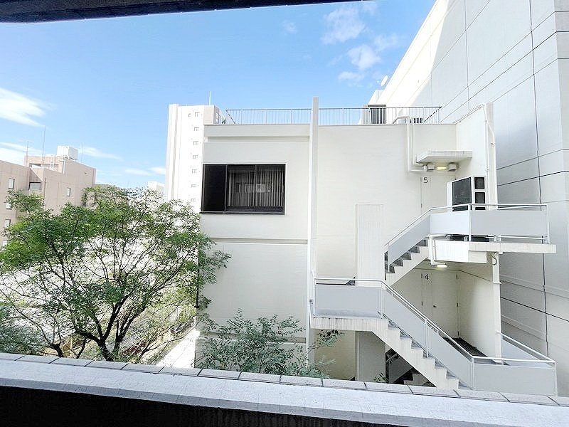 お部屋探しは株式会社 タウンハウジング までお気軽にお問合せ下さい。
クレジットカード決済・首都圏を中心直営143店舗 仲介件数全国2位の豊富な実績!諸費用・審査等・何でもご相談下さい。