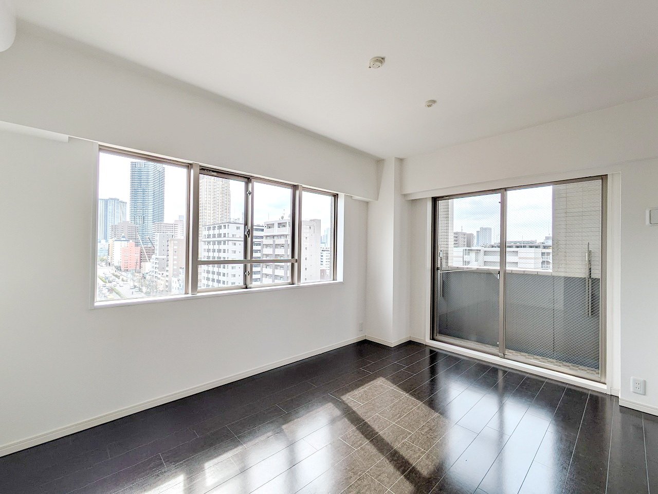 お問合せは(株)タウンハウジングレジデンス事業部【03-5563-9055】までお気軽にお問合せ下さい。