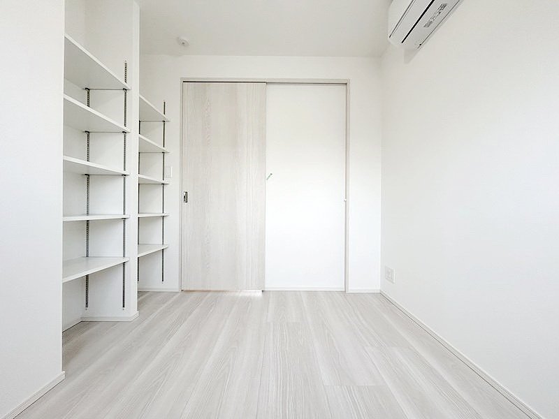 部屋探しは株式会社 タウンハウジング までお気軽にお問合せ下さい。
クレジットカード決済・首都圏を中心直営143店舗 仲介件数全国2位の豊富な実績!諸費用・審査等・何でもご相談下さい。