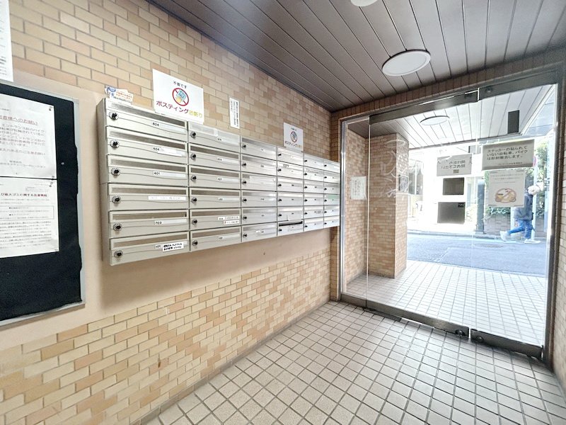 部屋探しは株式会社 タウンハウジング までお気軽にお問合せ下さい。
クレジットカード決済・首都圏を中心直営143店舗 仲介件数全国2位の豊富な実績!諸費用・審査等・何でもご相談下さい。