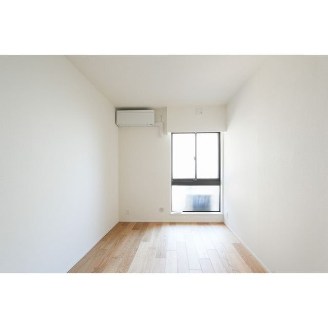 お部屋探しは株式会社 タウンハウジング までお気軽にお問合せ下さい。
クレジットカード決済・首都圏を中心直営143店舗 仲介件数全国2位の豊富な実績!諸費用・審査等・何でもご相談下さい。