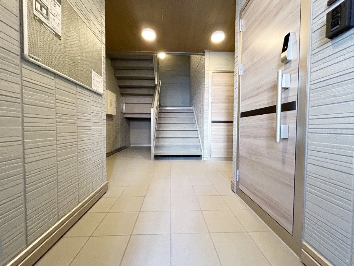 部屋探しは株式会社 タウンハウジング までお気軽にお問合せ下さい。
クレジットカード決済・首都圏を中心直営143店舗 仲介件数全国2位の豊富な実績!諸費用・審査等・何でもご相談下さい。